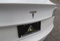 2020 Tesla Model 3 - Image 21