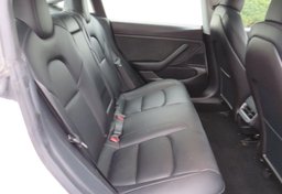 2020 Tesla Model 3 - Image 35