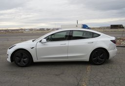 2020 Tesla Model 3 - Image 10