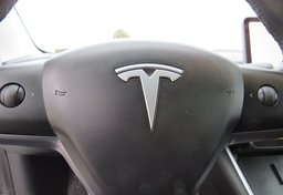 2020 Tesla Model 3 - Image 36