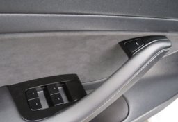 2020 Tesla Model 3 - Image 50