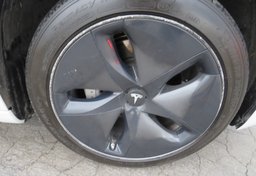 2020 Tesla Model 3 - Image 52