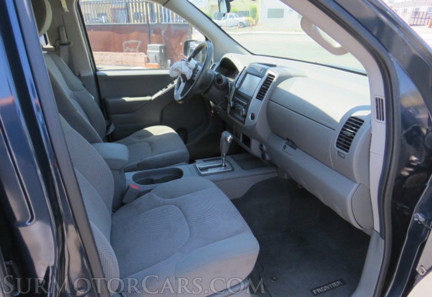 2019 Nissan Frontier - Image 23