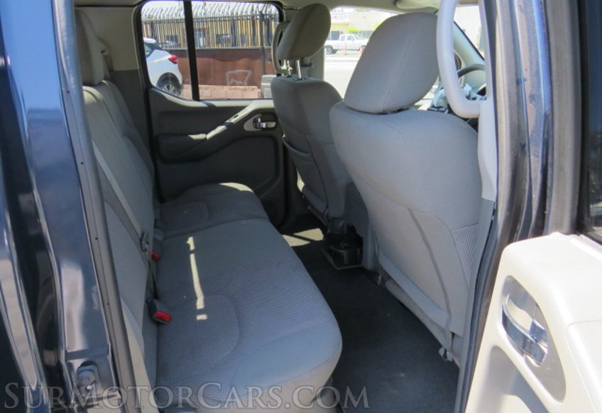 2019 Nissan Frontier - Image 30