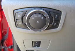 2022 Ford Super Duty F-250 SRW - Image 39