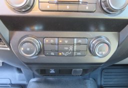 2022 Ford Super Duty F-250 SRW - Image 38