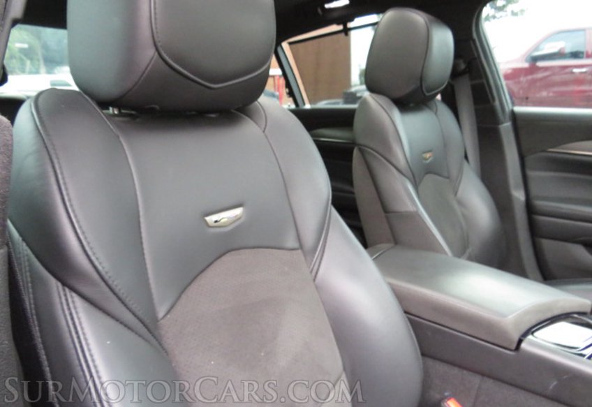 2019 Cadillac CTS-V Sedan - Image 36