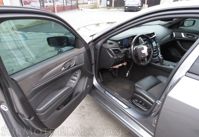 2019 Cadillac CTS-V Sedan - Image 23