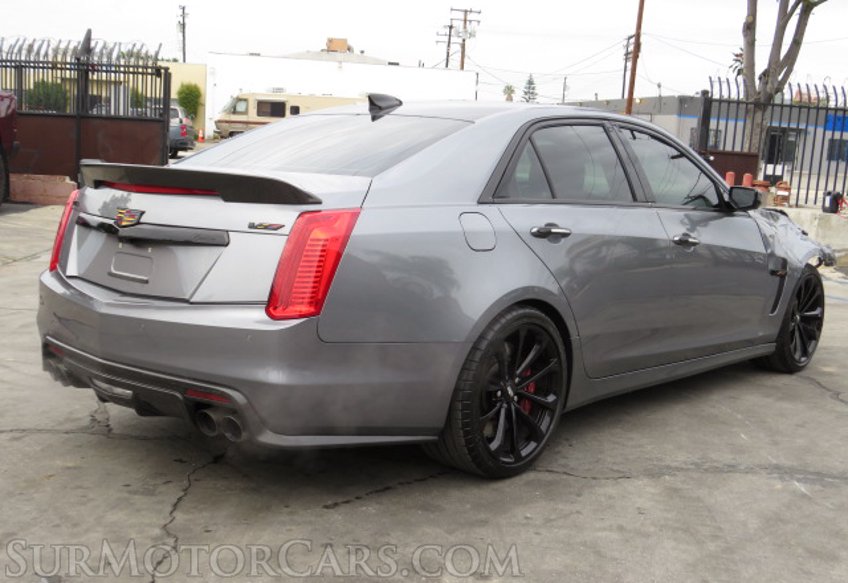 2019 Cadillac CTS-V Sedan - Image 9