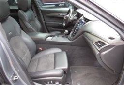 2019 Cadillac CTS-V Sedan - Image 28