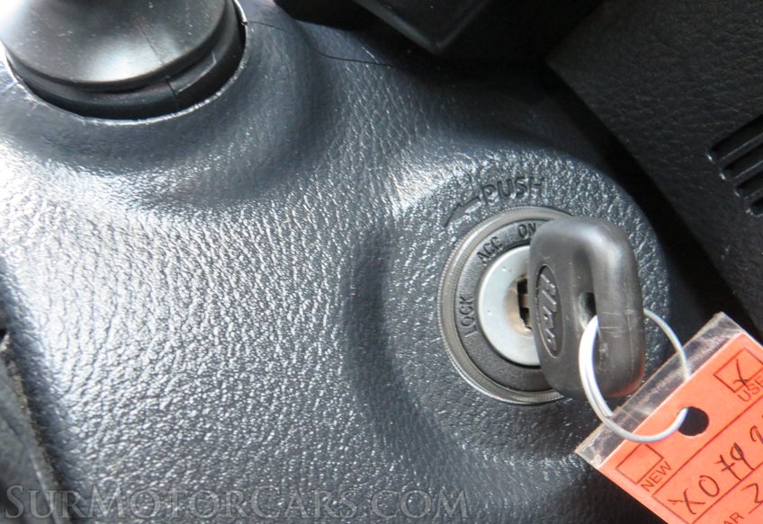 2019 Toyota Tacoma - Image 38