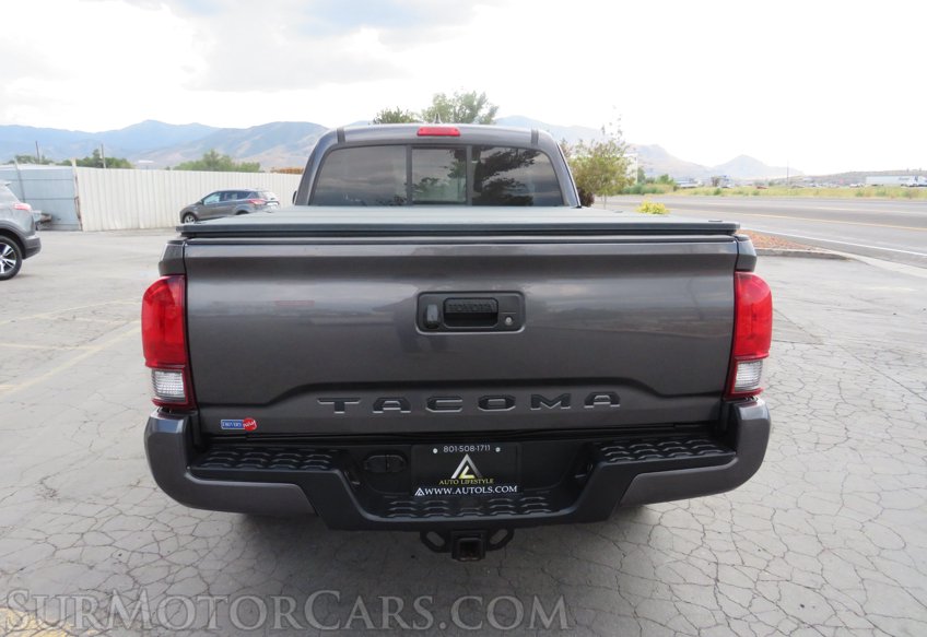 2019 Toyota Tacoma - Image 12