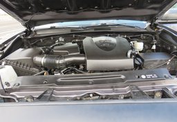 2019 Toyota Tacoma - Image 49