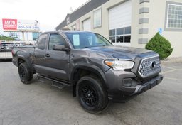 2019 Toyota Tacoma - Image 3