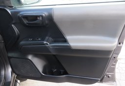 2019 Toyota Tacoma - Image 43