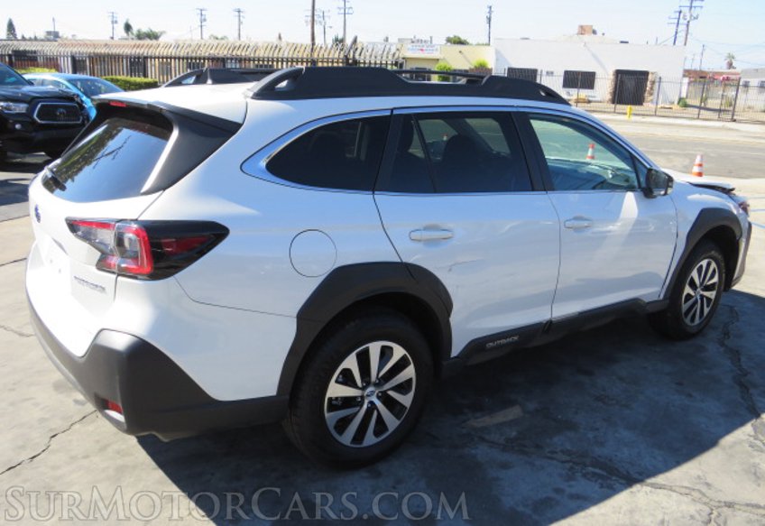 2023 Subaru Outback - Image 8