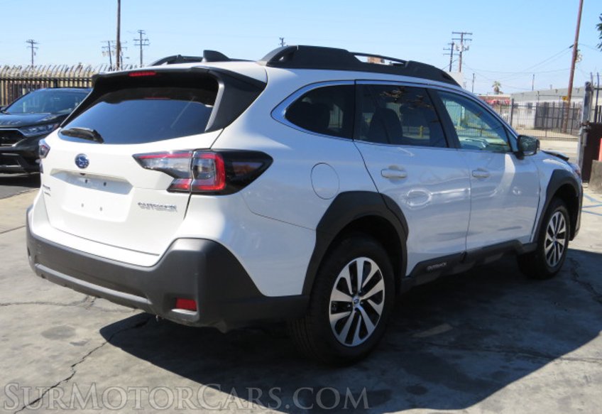 2023 Subaru Outback - Image 10