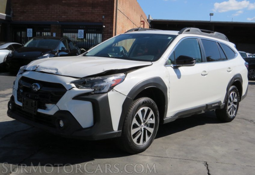 2023 Subaru Outback - Image 4