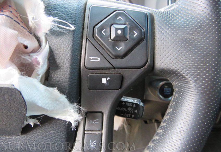 2019 Toyota Tacoma - Image 36