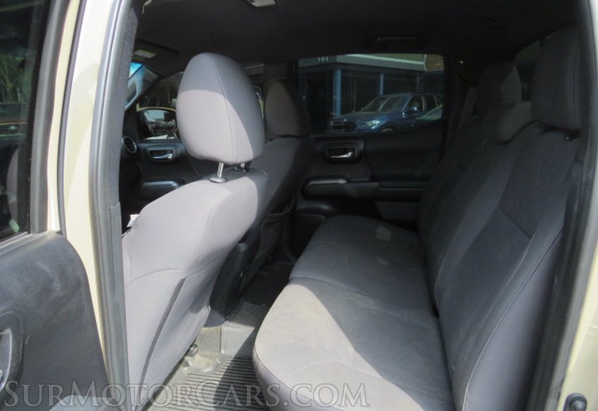 2019 Toyota Tacoma - Image 29