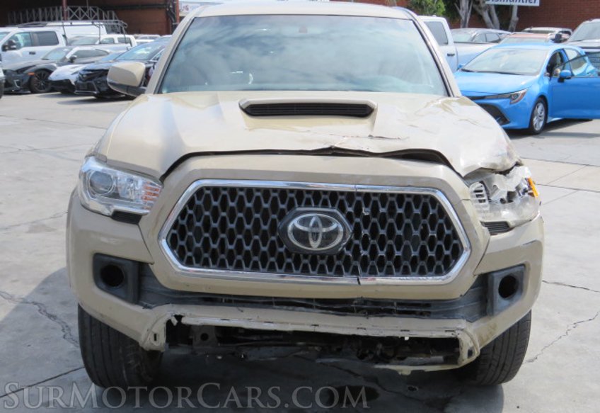 2019 Toyota Tacoma - Image 11