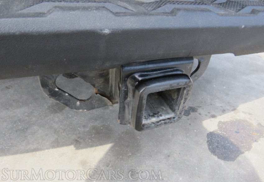 2019 Toyota Tacoma - Image 18