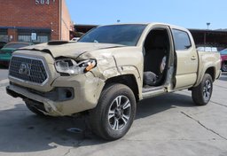 2019 Toyota Tacoma - Image 4