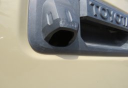 2019 Toyota Tacoma - Image 19