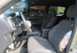 2019 Toyota Tacoma - Image 27