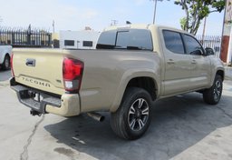 2019 Toyota Tacoma - Image 9