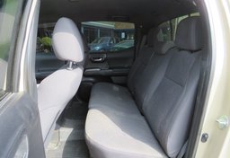 2019 Toyota Tacoma - Image 31