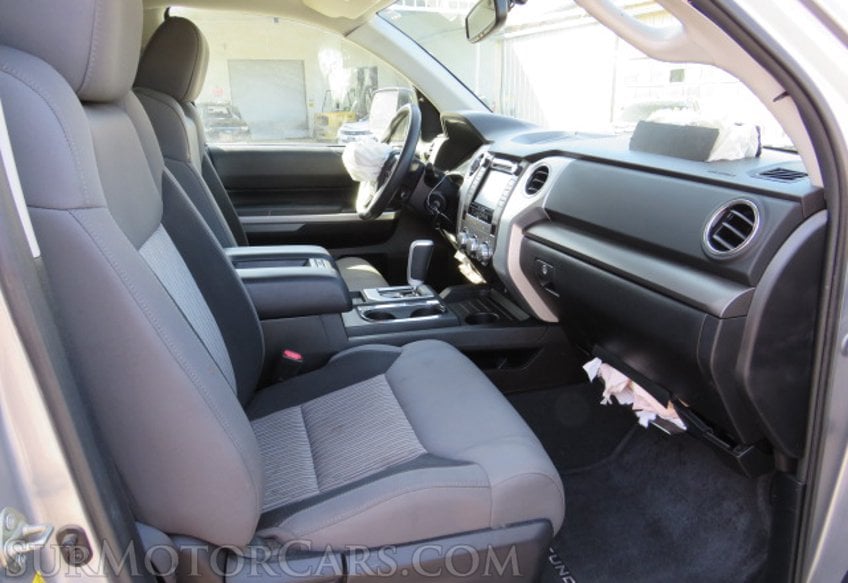 2014 Toyota Tundra - Image 29