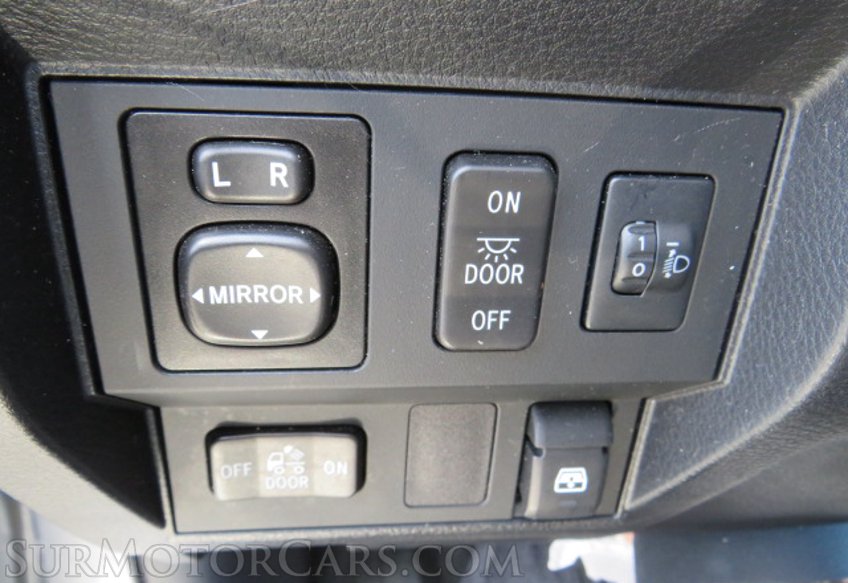 2014 Toyota Tundra - Image 40