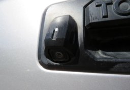 2014 Toyota Tundra - Image 17