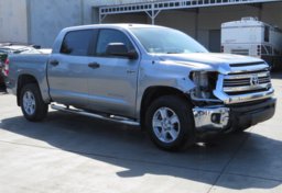 2014 Toyota Tundra - Image 4