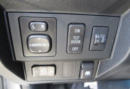2014 Toyota Tundra - Image 40