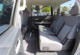 2014 Toyota Tundra - Image 30