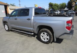 2014 Toyota Tundra - Image 5