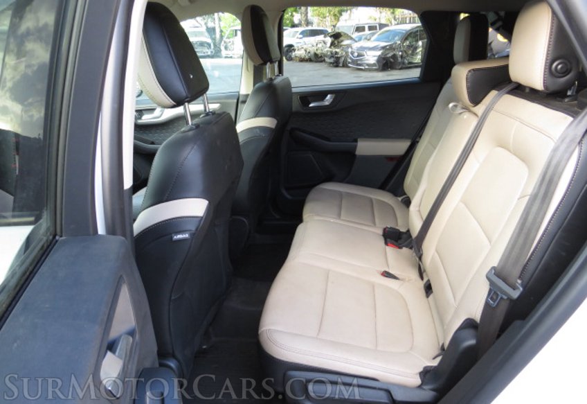 2020 Ford Escape - Image 29