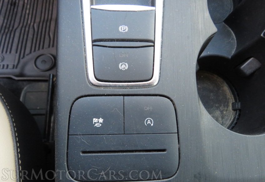 2020 Ford Escape - Image 43