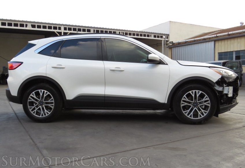 2020 Ford Escape - Image 6