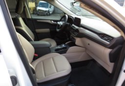 2020 Ford Escape - Image 25