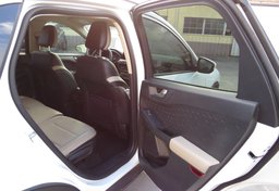 2020 Ford Escape - Image 28