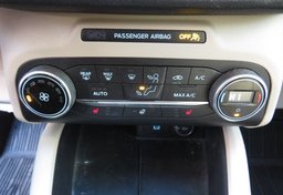 2020 Ford Escape - Image 38