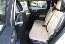 2020 Ford Escape - Image 29