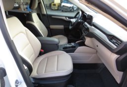 2020 Ford Escape - Image 23