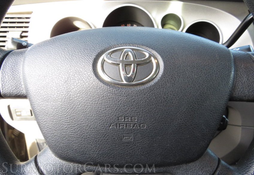 2012 Toyota Tundra Truck - Image 32