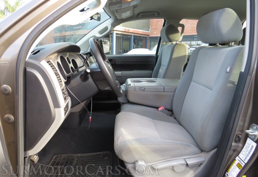 2012 Toyota Tundra Truck - Image 19