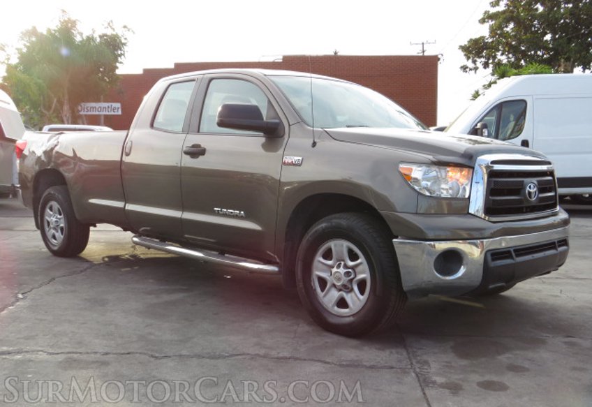 2012 Toyota Tundra Truck - Image 2
