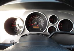 2012 Toyota Tundra Truck - Image 30